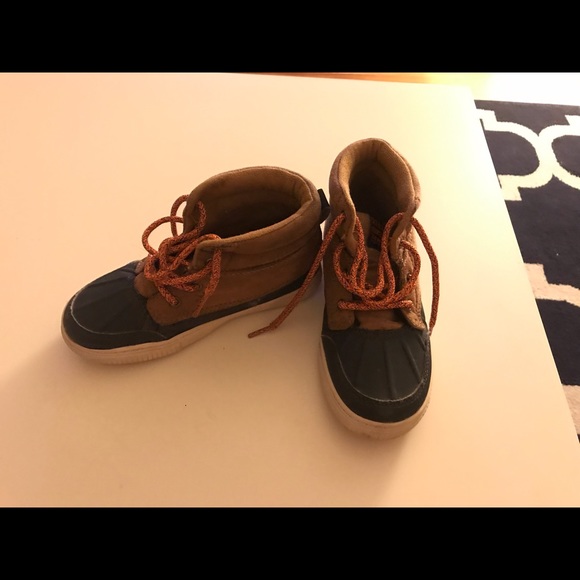 Winter boots for toddlers, great condition - Picture 3 of 4